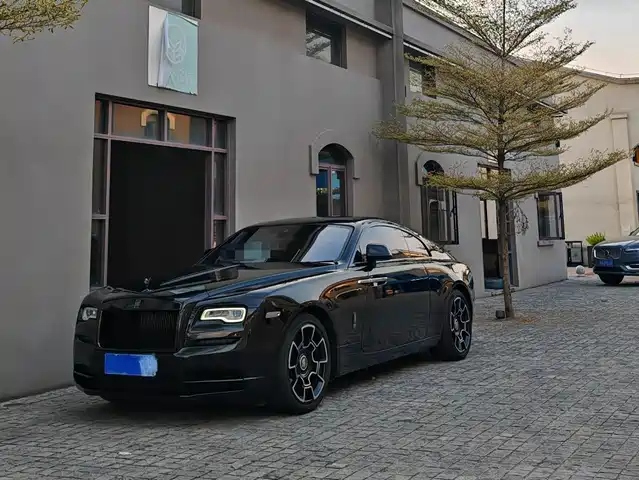 Rolls-Royce Wraith 6.6T Black Badge