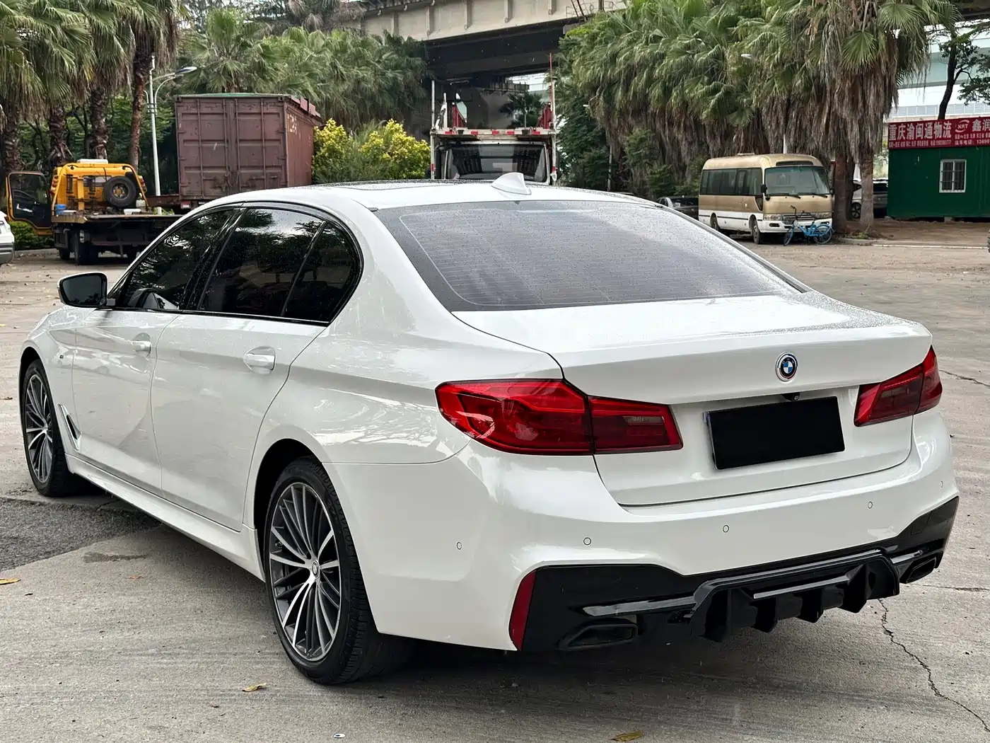 BMW 5 Series 2020 530Li Exclusive M Sport Package фото 9