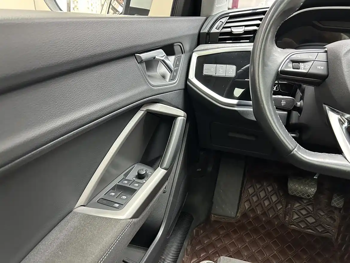 Audi Q3 2023 35 TFSI Fashion Dynamic (1.4T) фото 22