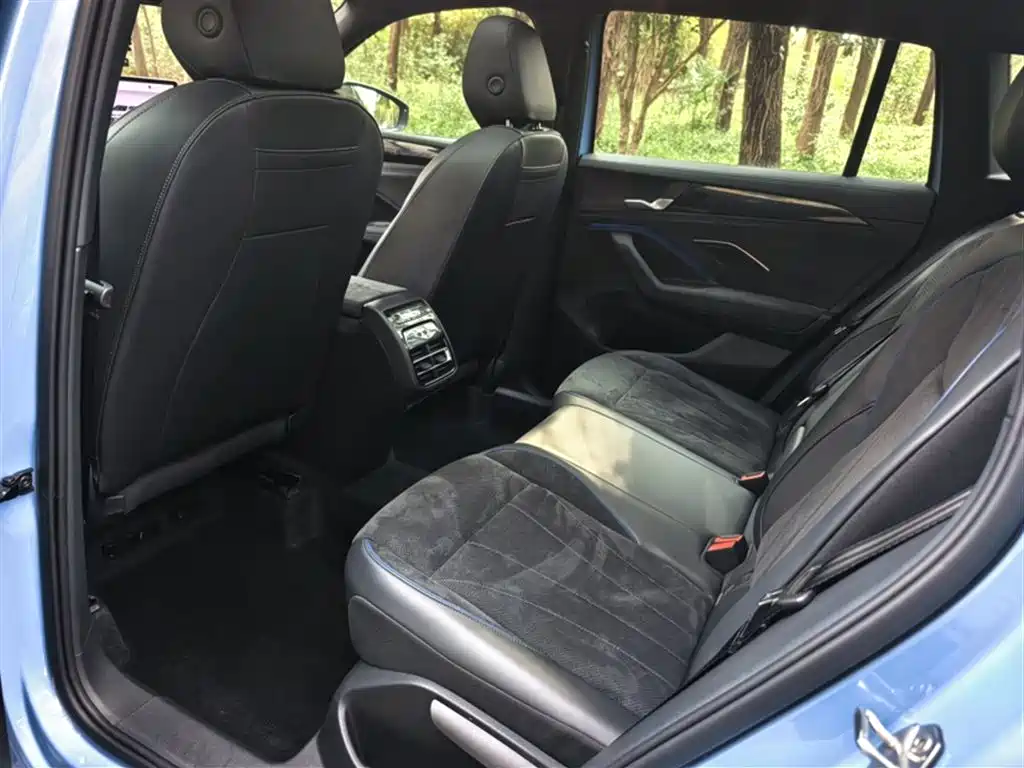 Volkswagen Tiguan L 2024 PRO 380TSI 4WD R-Line Premium Edition фото 12
