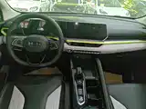 Фото 10 - Geely Coolray