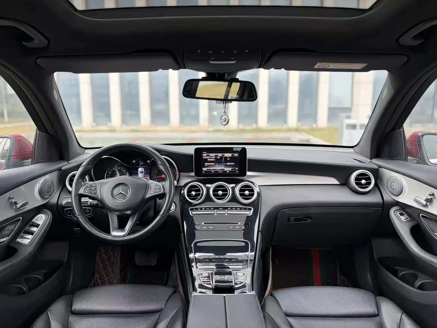 Mercedes-Benz GLC 2019 GLC 200 4MATIC фото 16