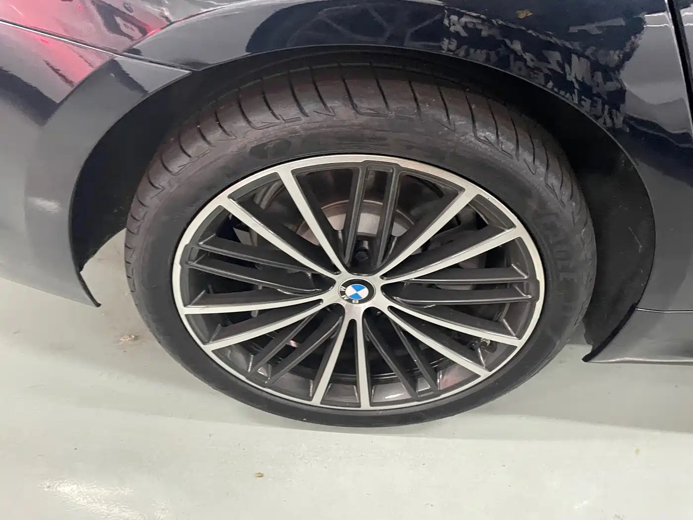 Фото 14 - BMW 5 Series