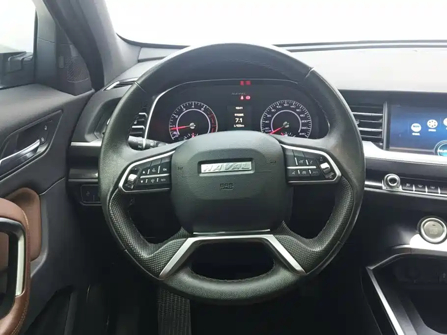 Фото 15 - Haval H6