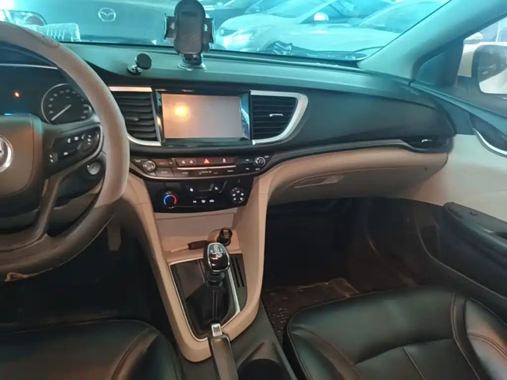 Фото 13 - Buick Excelle
