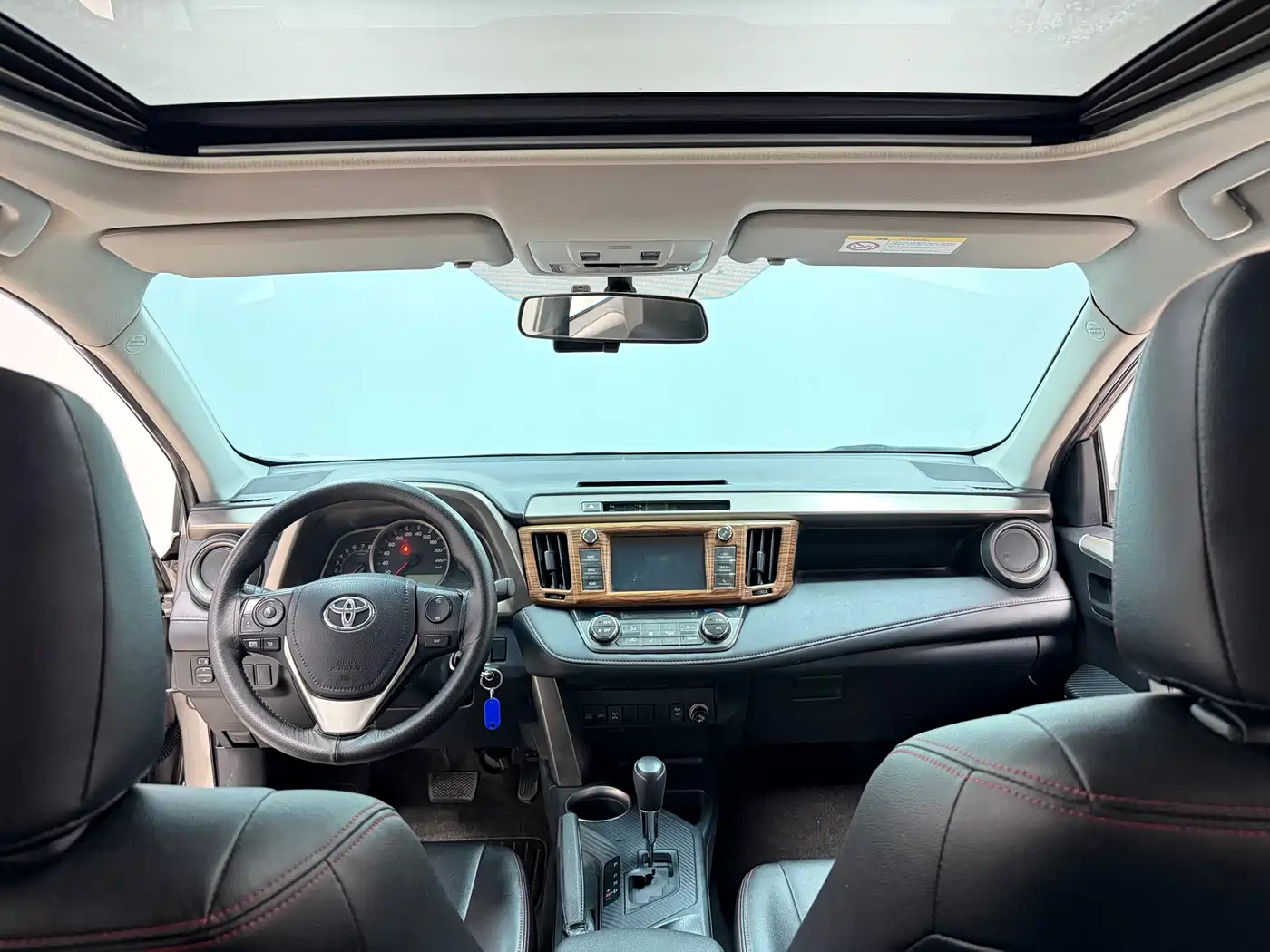 Toyota RAV4 Rongfang 2015 2.0L CVT 4WD Trend Edition фото 9