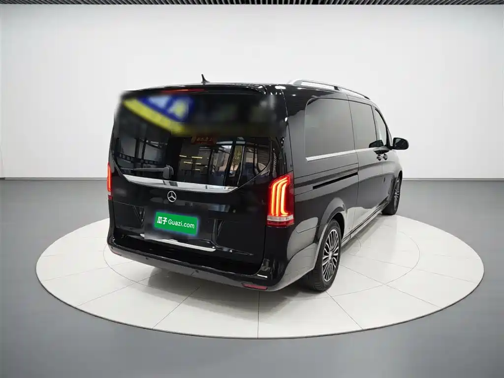Mercedes-Benz V-Class 2018 V 260 L Premium Long Wheelbase Edition China VI фото 7