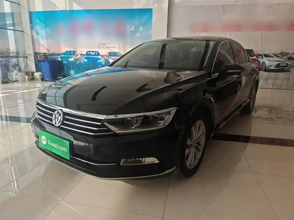 Volkswagen Magotan 2019 330TSI DSG Luxury Class China VI фото 2