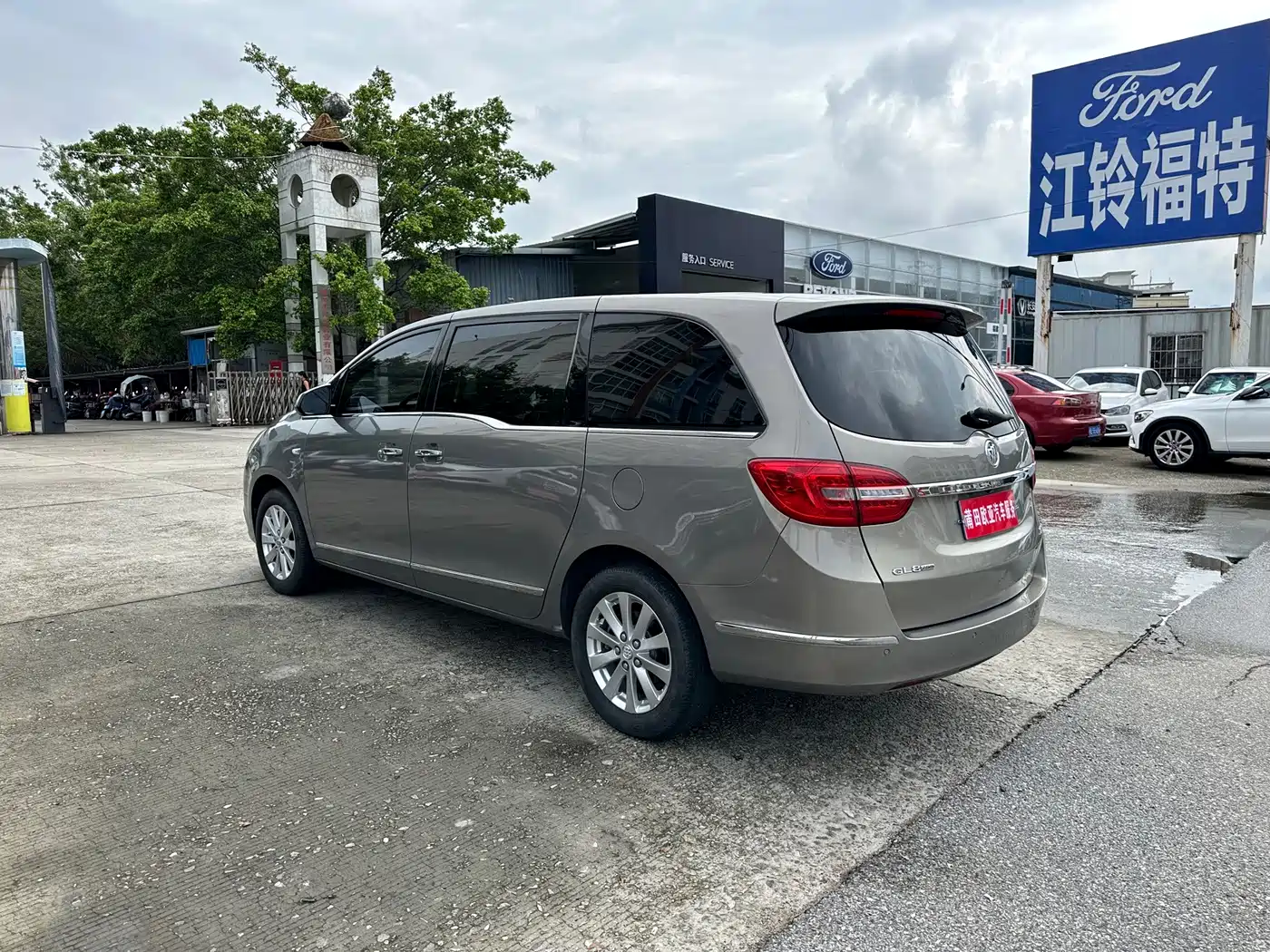 Фото 6 - Buick GL8