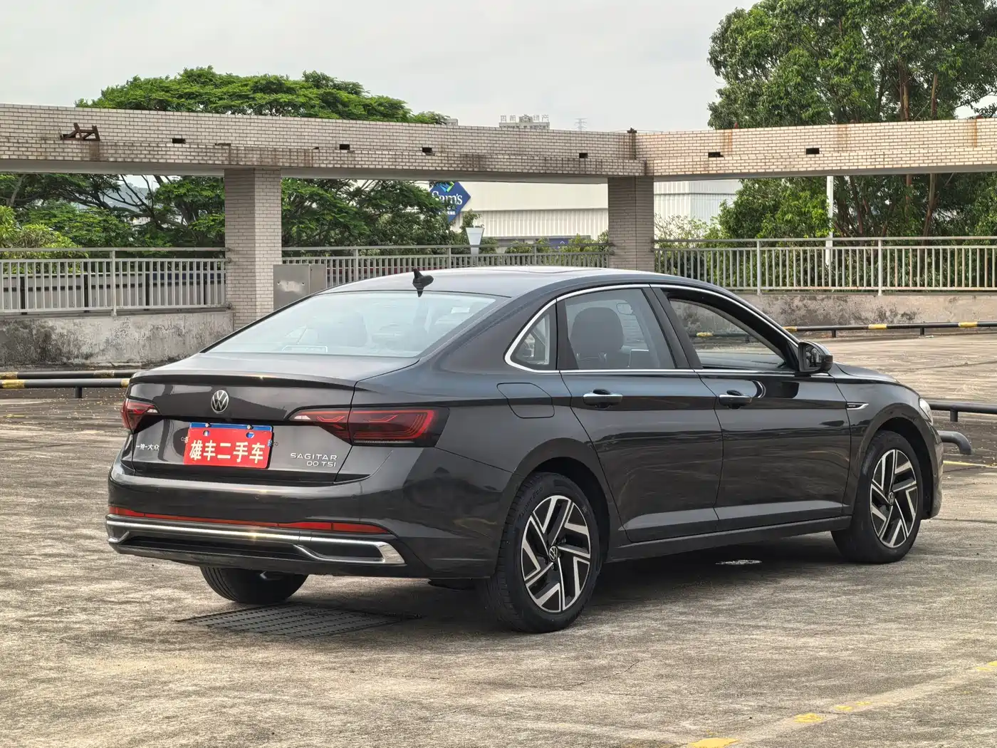 Volkswagen Sagitar 2023 Model Year 200TSI DSG Surpass Edition фото 13