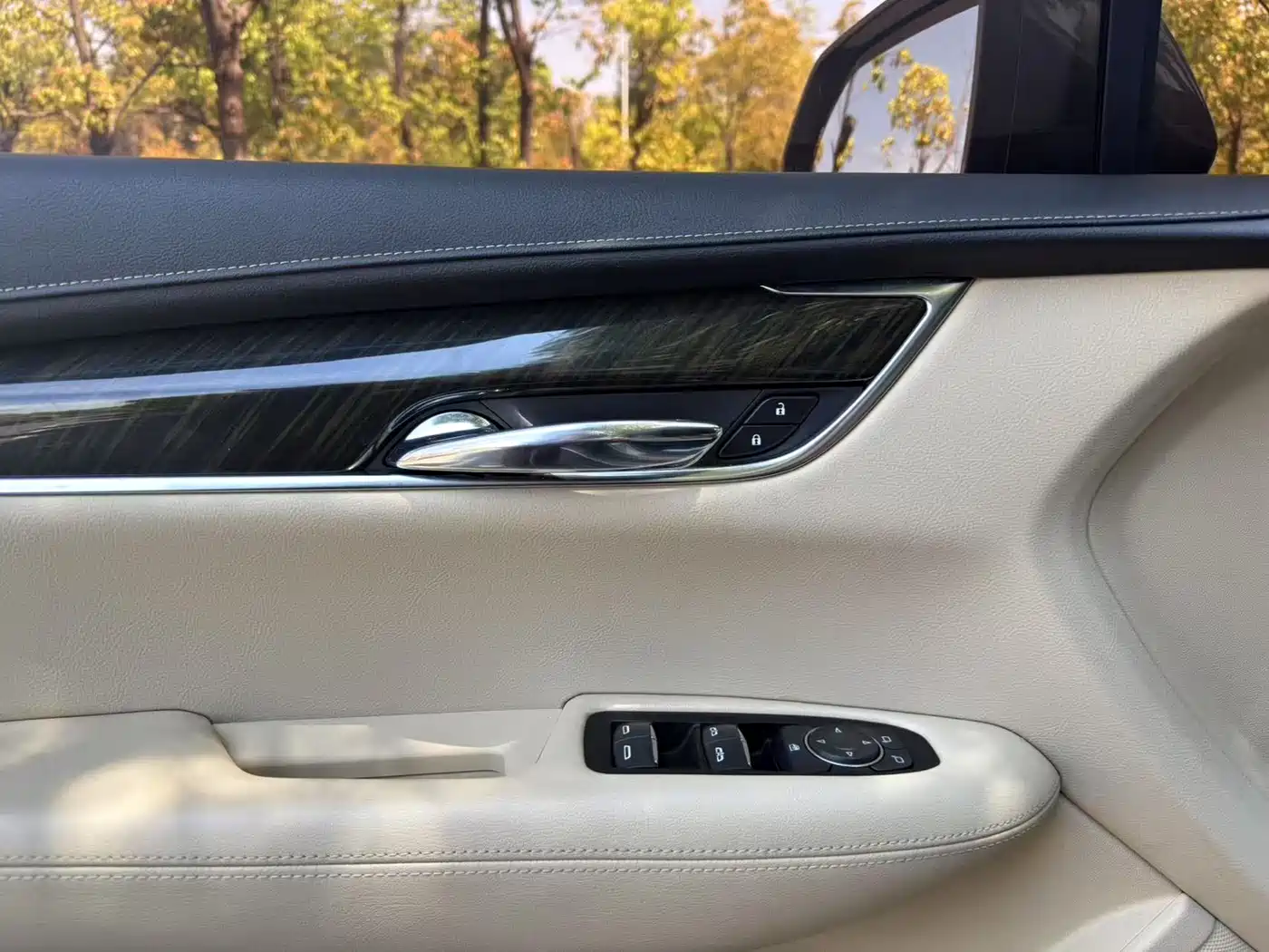 Cadillac XT5 2016 28T AWD Technology Model фото 15