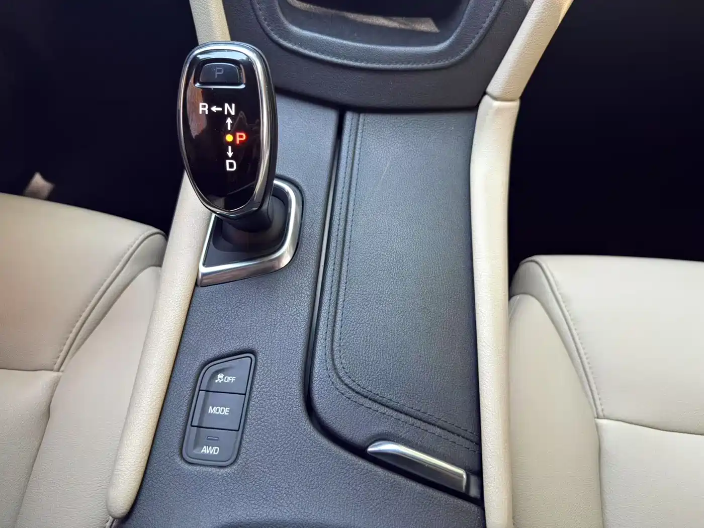 Cadillac XT5 2016 28T AWD Technology Model фото 26