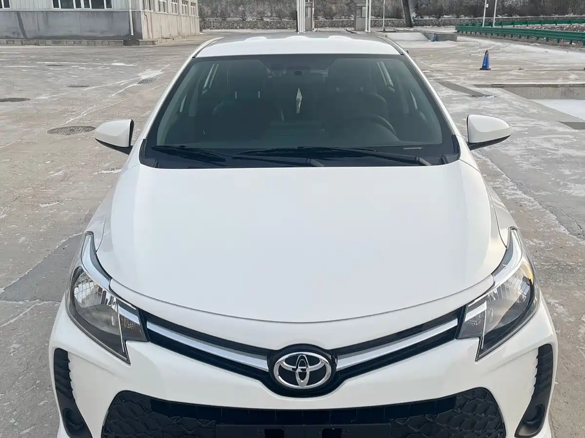 Toyota Vios FS 2022 1.5L CVT Sharp Speed CARE Edition фото 2