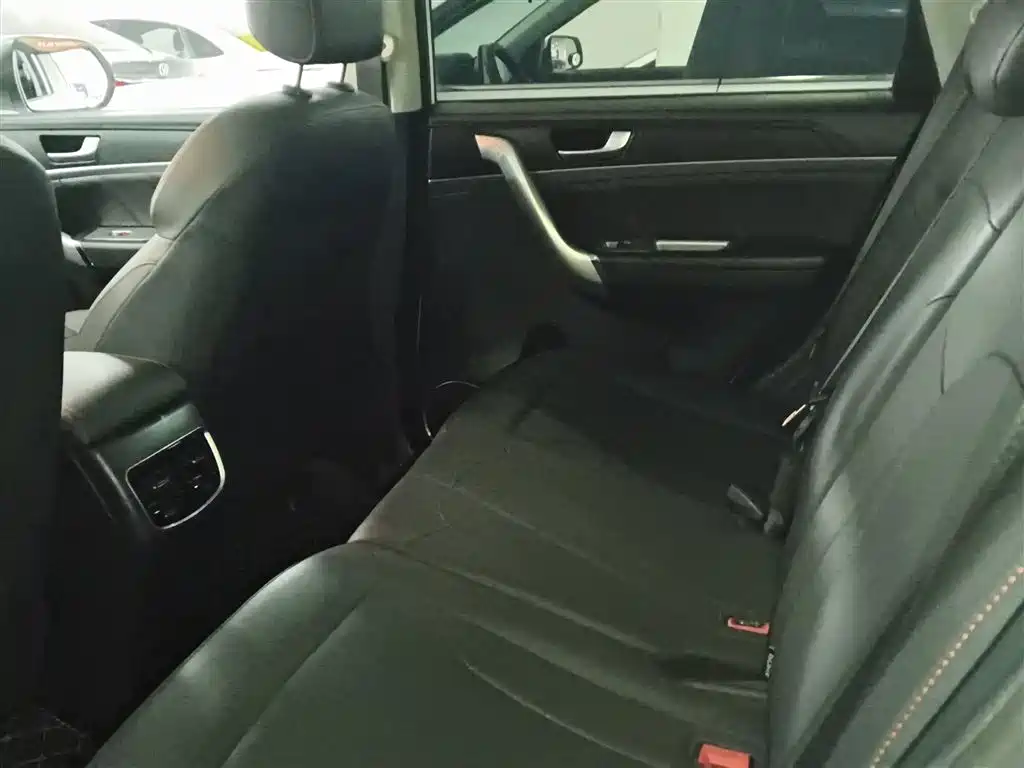 Haval M6 2019 1.5T Manual 2WD Elite Type China VI фото 13