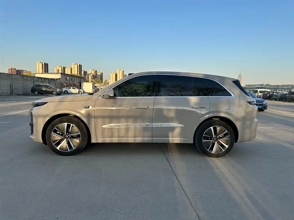 Li Auto IDEAL L6