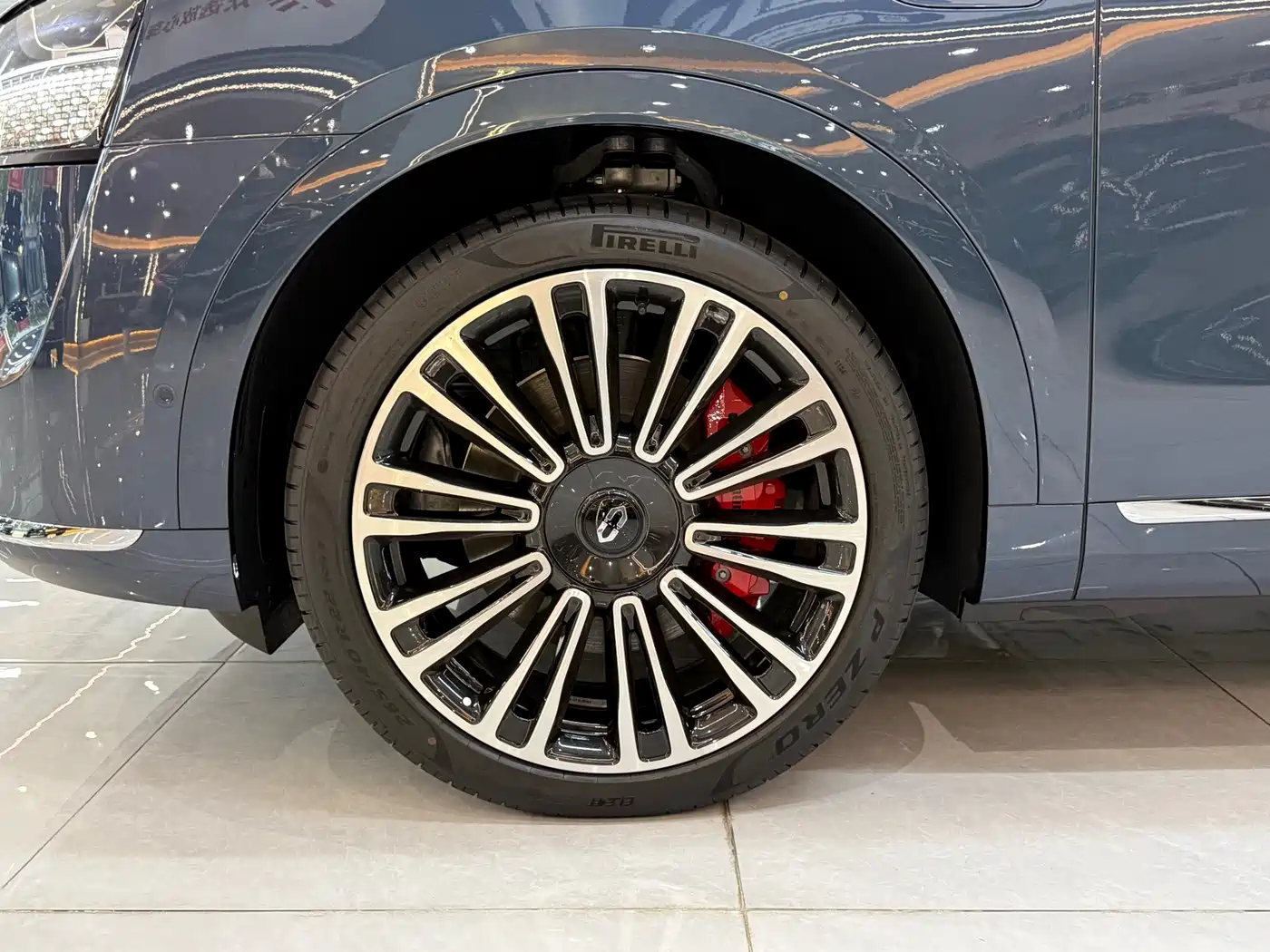 AITO Wenjie AITO M9 2024 Range Extender Ultra 52kWh 6-seater фото 5