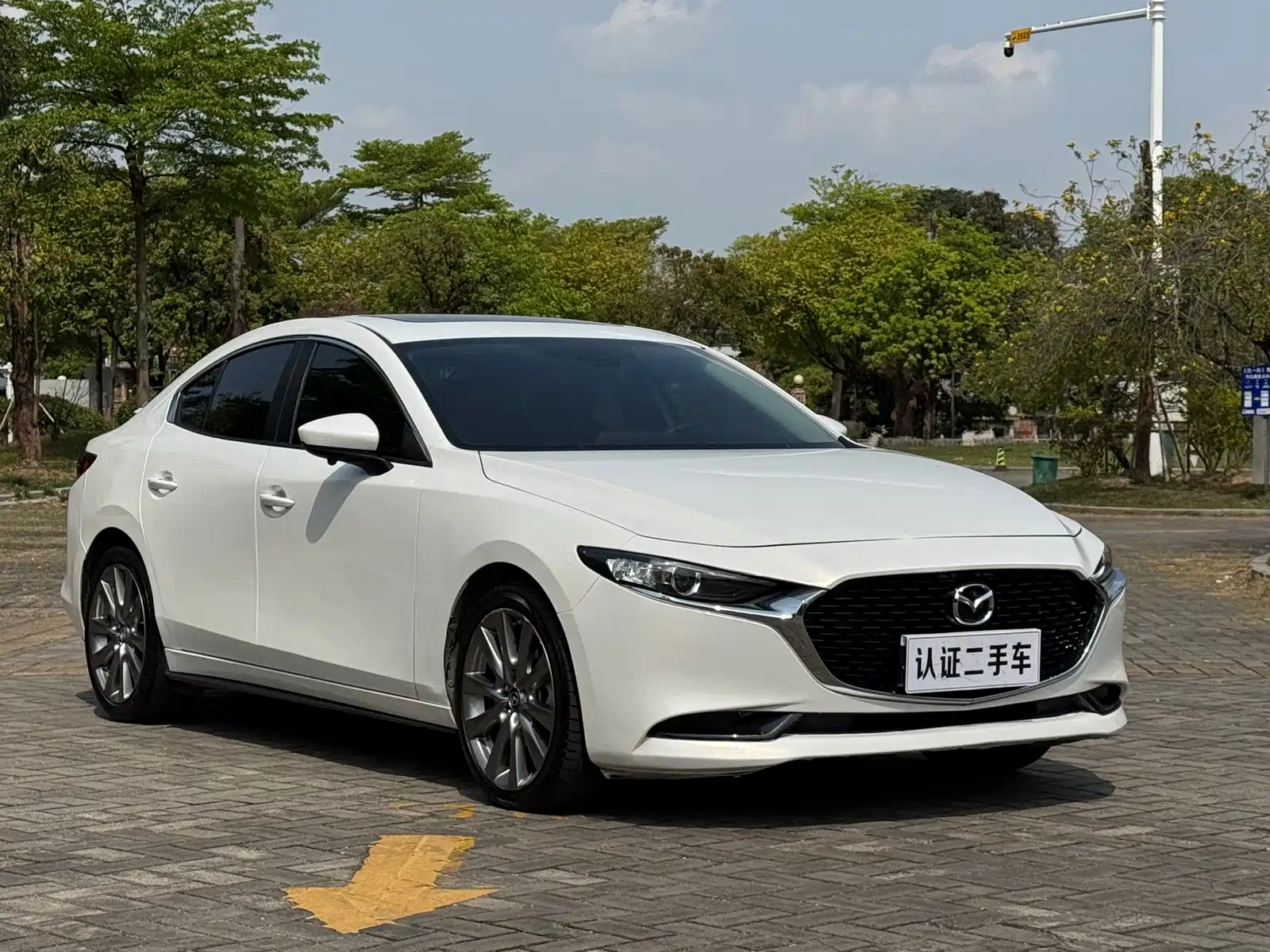 Фото 3 - Mazda Mazda 3