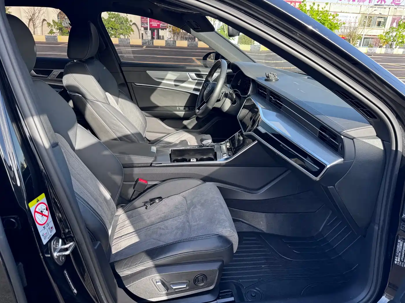Audi A6L 2023 Facelift 40 TFSI Luxury Elegance фото 15