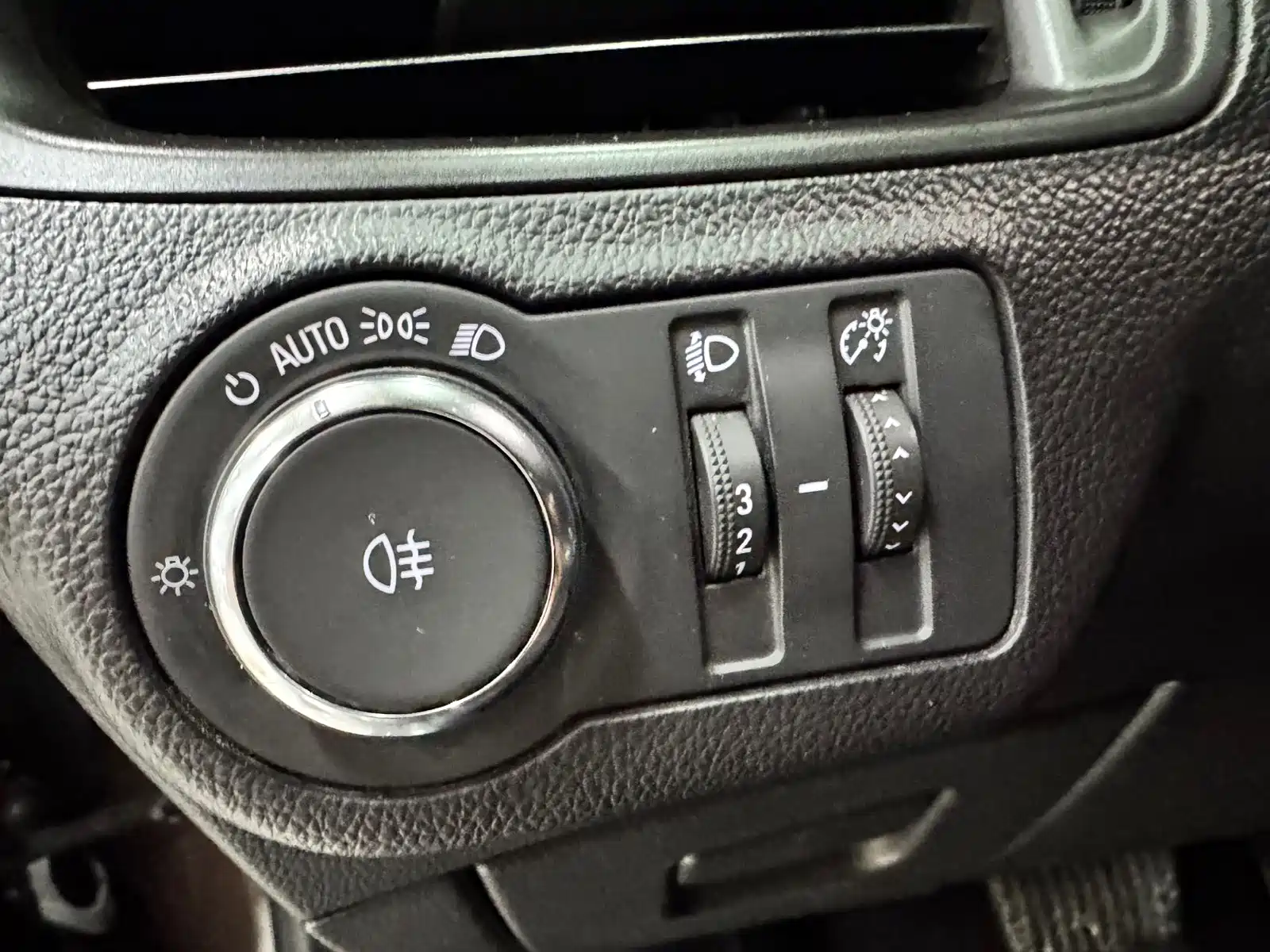 Фото 20 - Buick Envision Plus