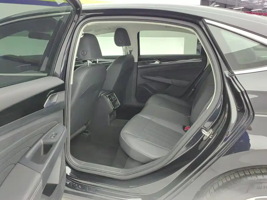 Volkswagen Passat, миниатюра 11
