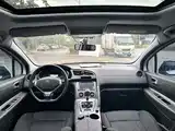 صورة 10 - Peugeot 3008