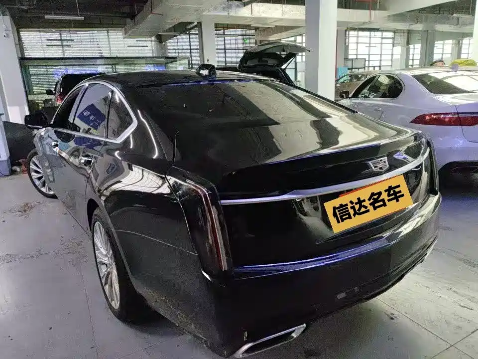 CADILLAC CT6