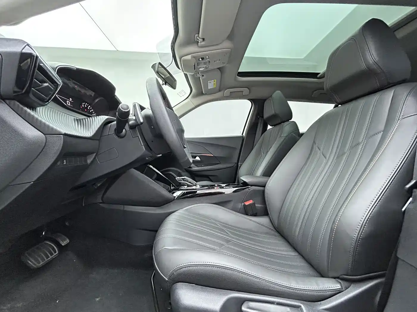 Peugeot 2008 2023 2022 230THP THE ONE