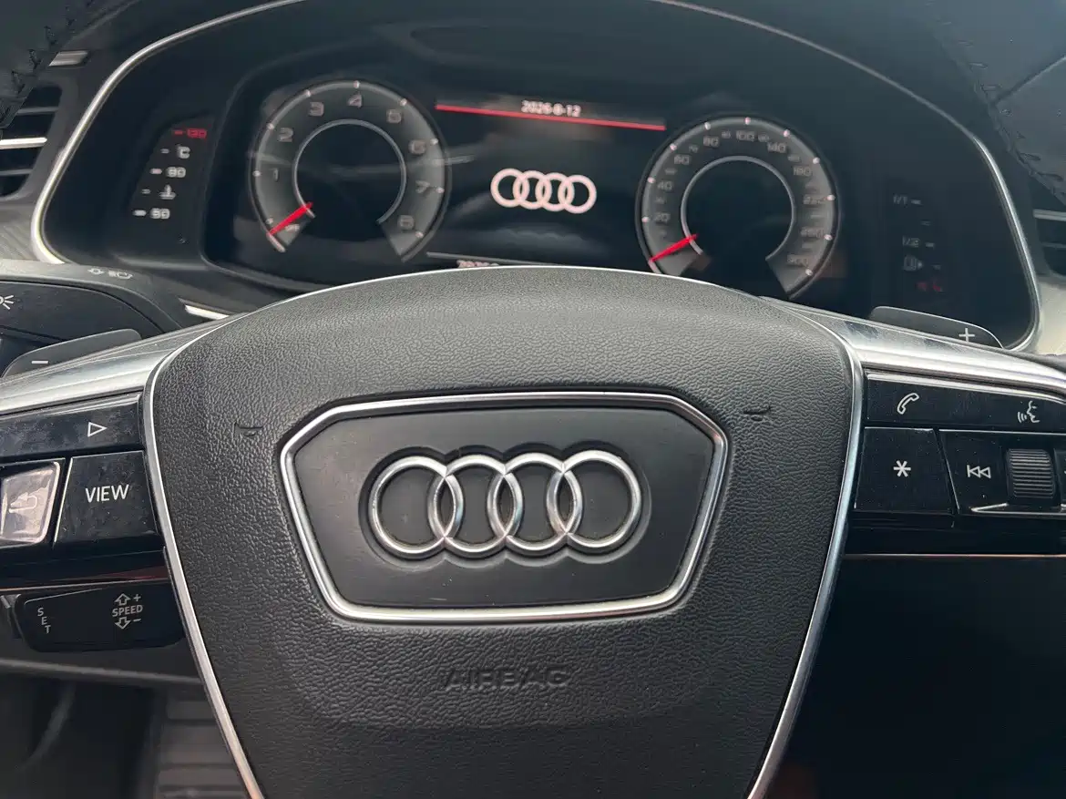 Photo 12 - Audi A6L