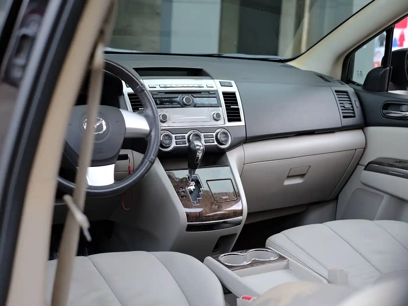 Mazda 8 2012 2011 Model 2.3L Premium Edition