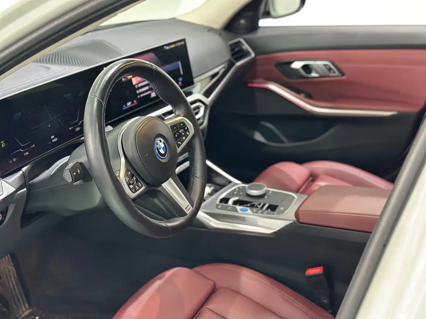 BMW i3 2023 eDrive 40 L Shadowline Package фото 31