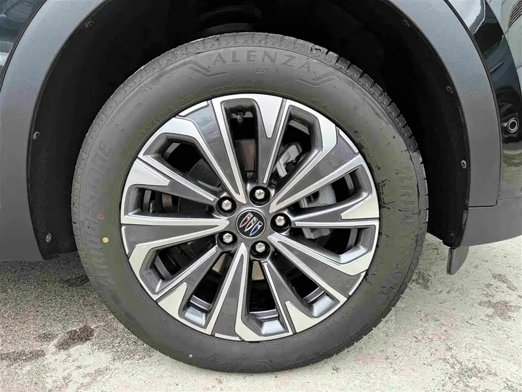Buick Envision Plus 2025 2025 Enclave Plus 28T 2WD Platinum Edition