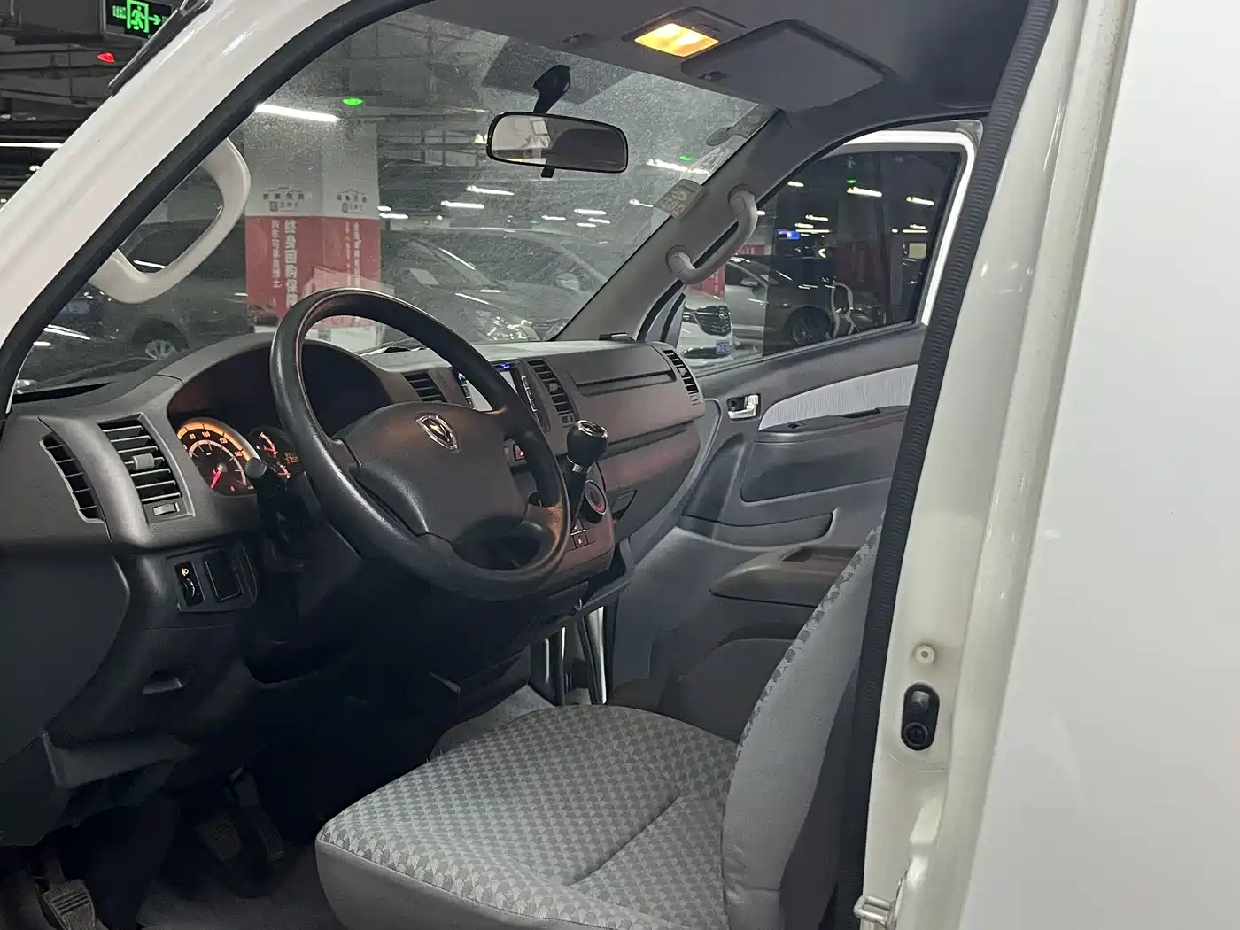 Jinbei Haise 2017 2016 2.2L Luxury V22