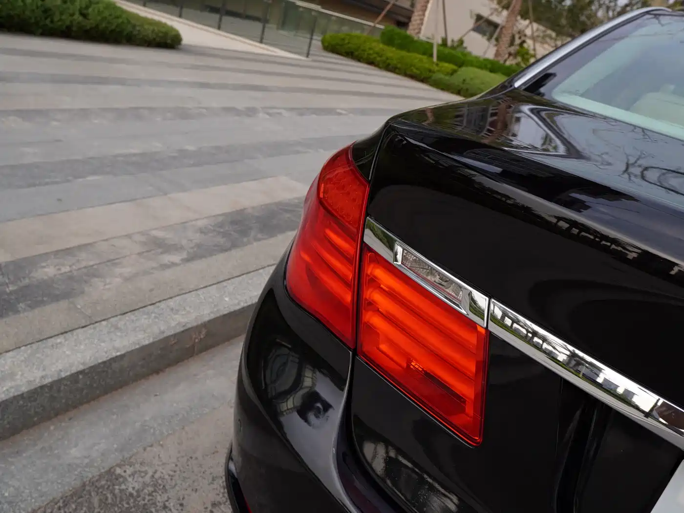 BMW 7 Series 2009 730Li Luxury фото 26