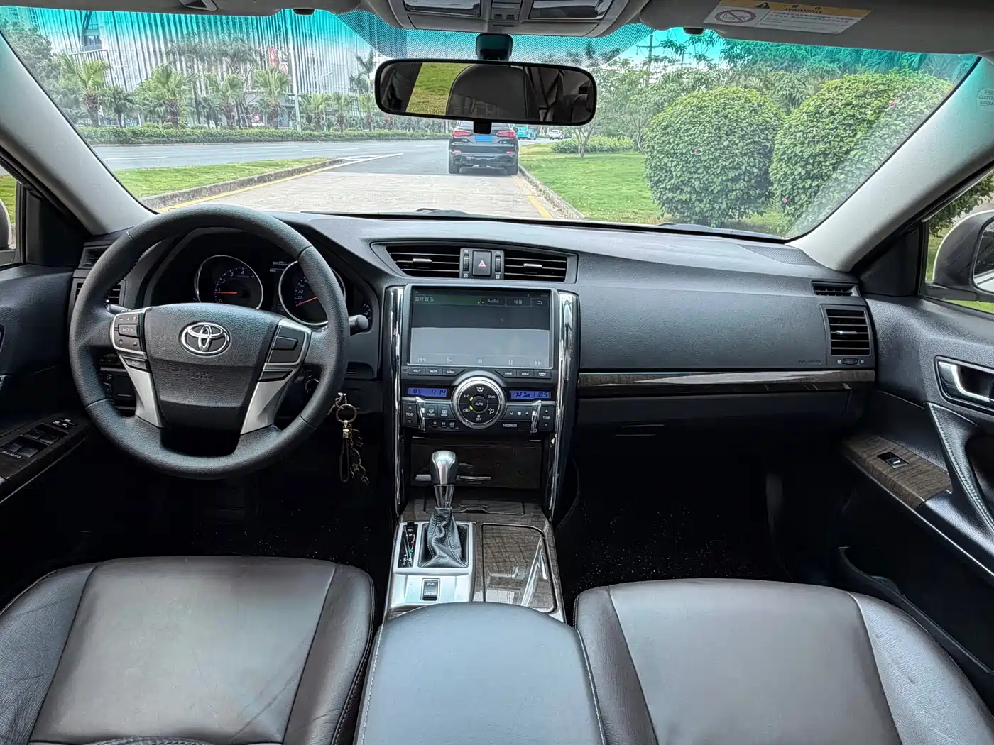 Toyota Reiz 2013 2.5V Elite Edition фото 12