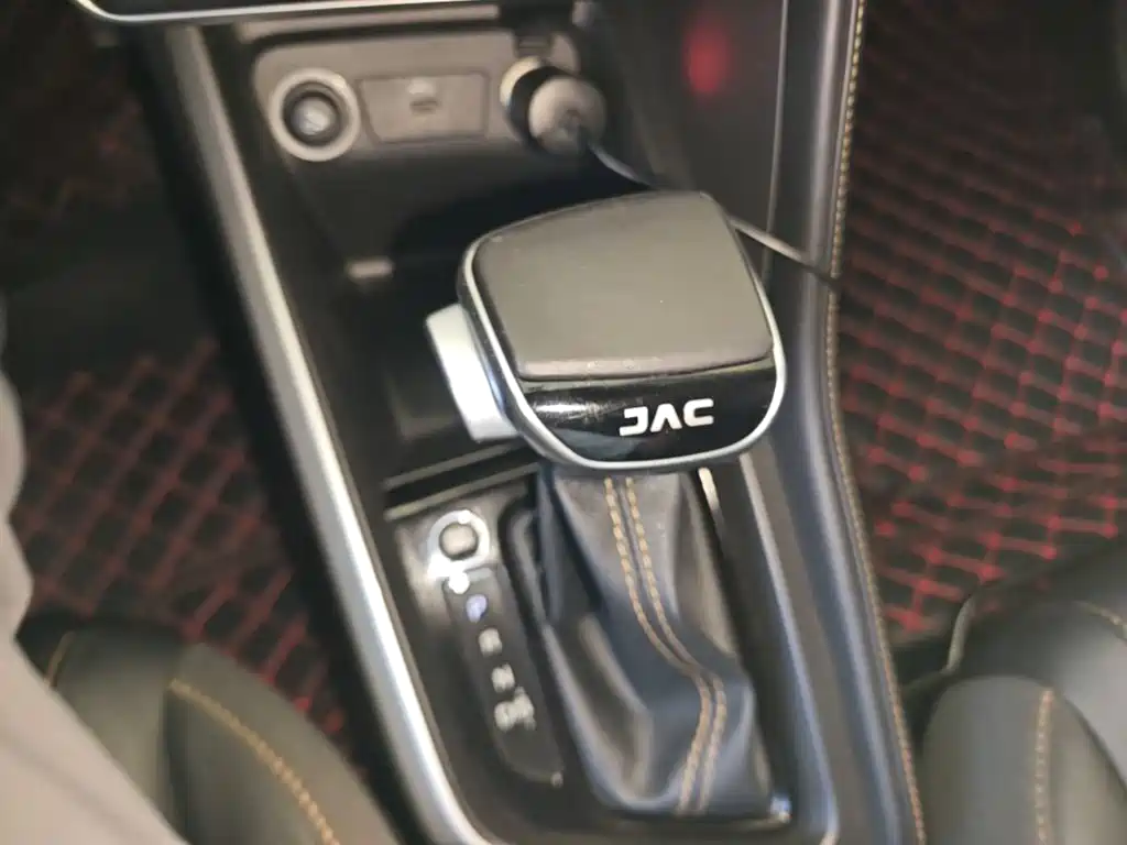 JAC Motors Refine S4 2020 2020 1.5T CVT Dream II