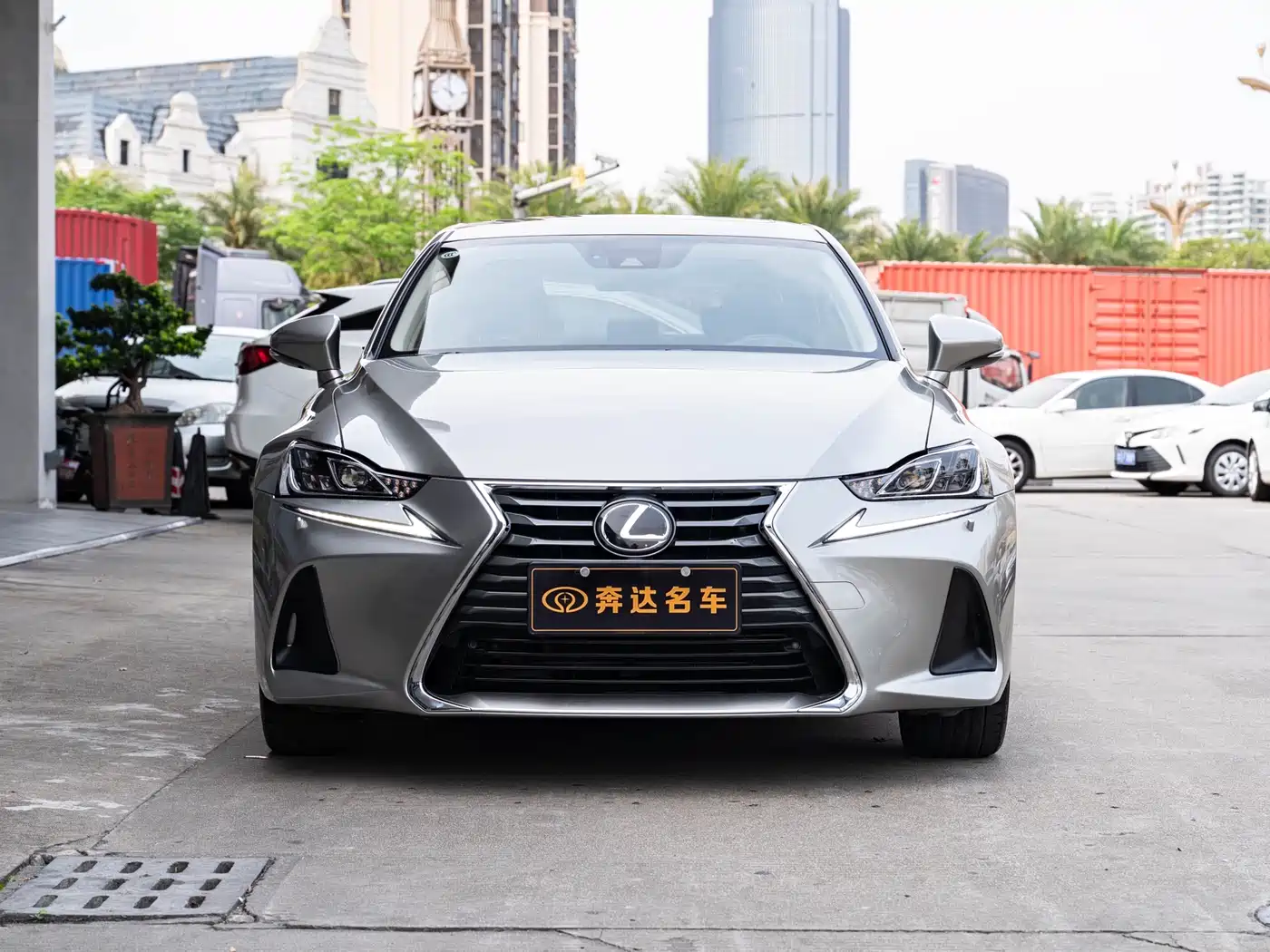 LEXUS IS