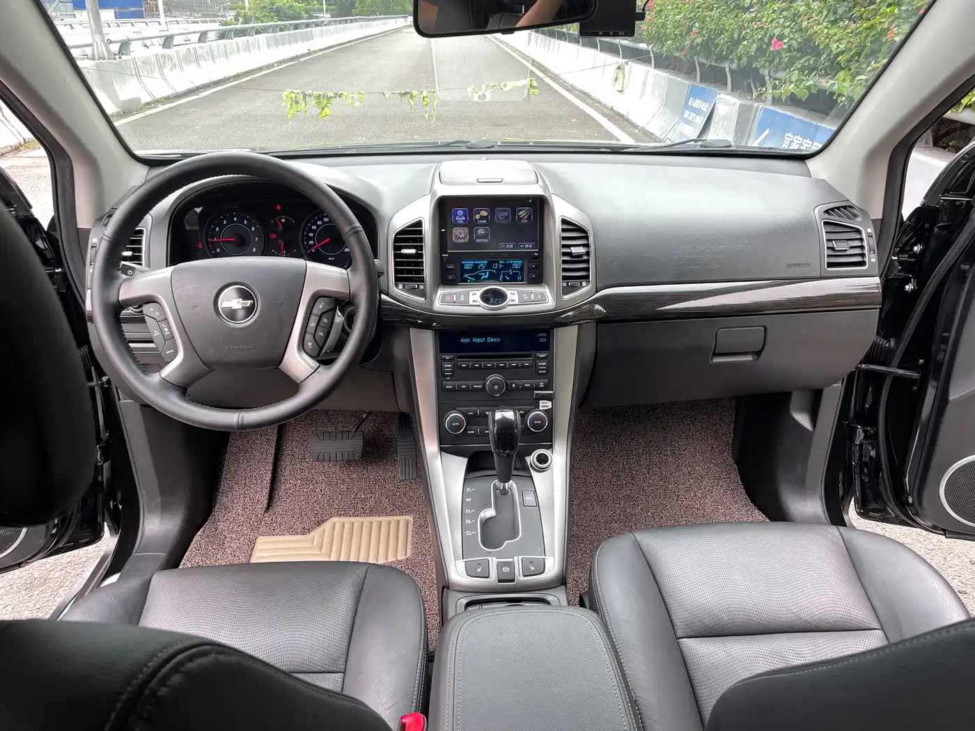 Chevrolet Captiva 2014 2.4L 4WD Flagship 7-seater фото 5