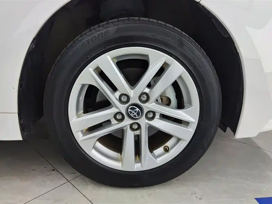 Toyota Levin 2022 185T CVT Luxury Edition фото 6