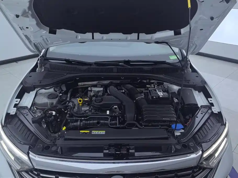 Volkswagen Sagitar 2023 300TSI DSG Surpassing Edition фото 10