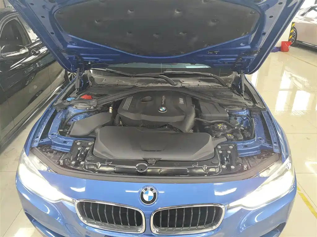BMW 3 Series 2019 320i M Sport Package фото 20