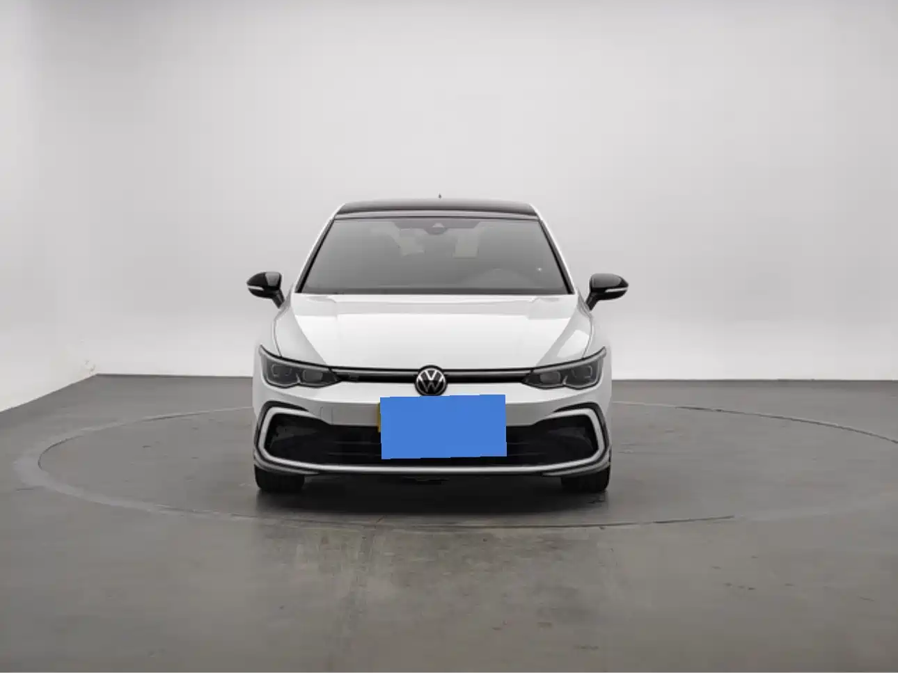 Фото 2 - Volkswagen Golf