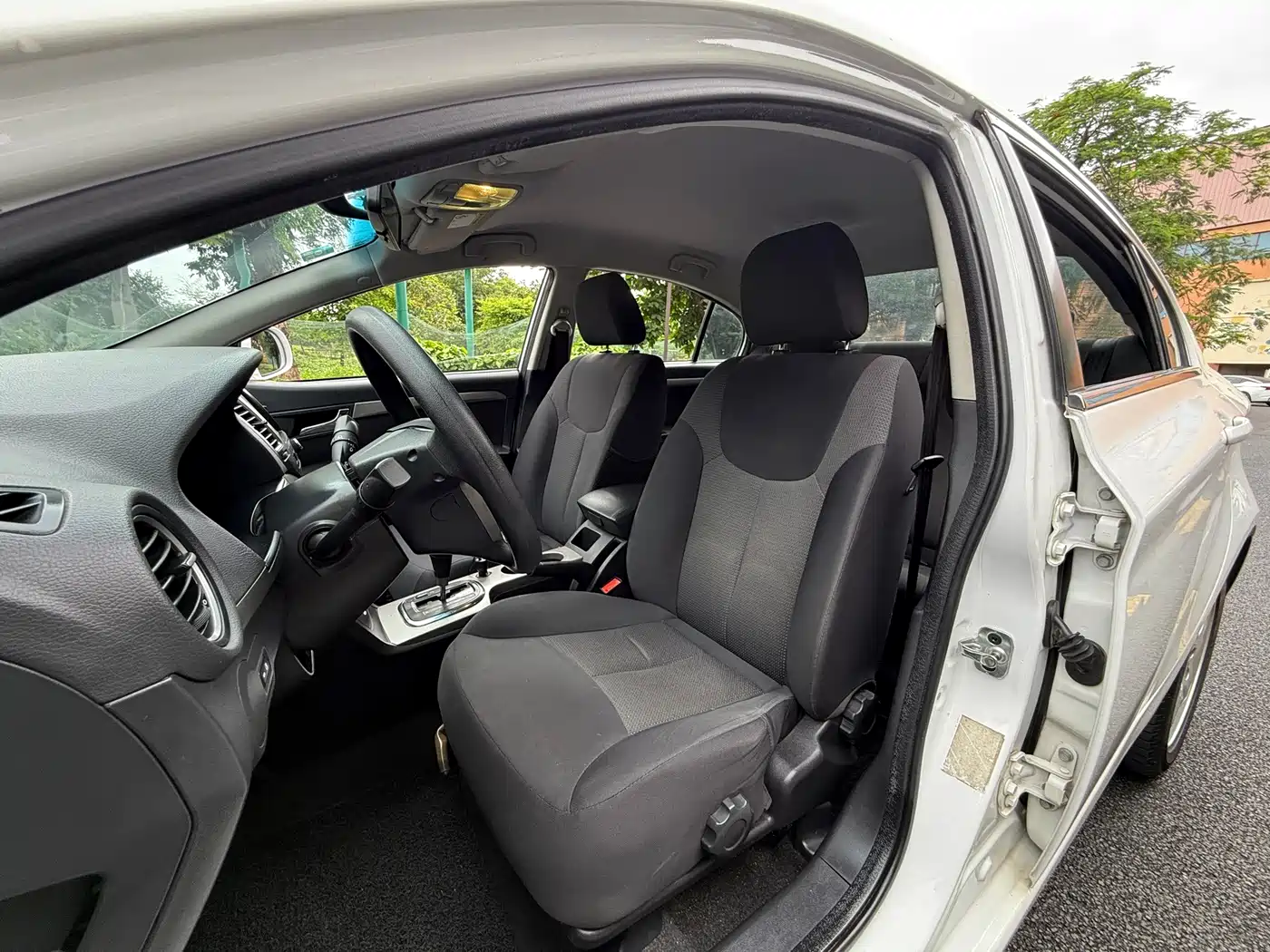 Roewe 350 2014 2013 350S 1.5L Automatic Express Edition