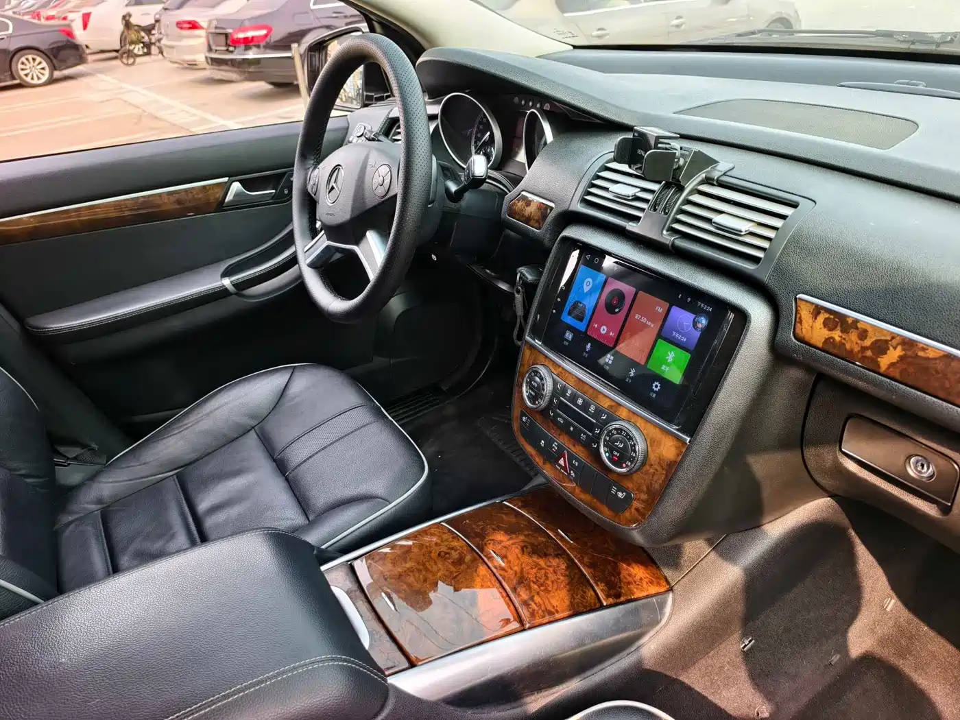 Mercedes-Benz R-Class 2010 R 300 L Luxury Edition фото 15