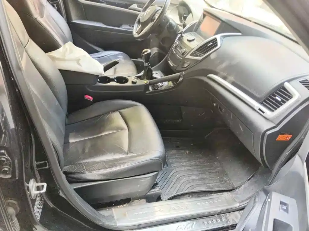 Dongfeng Aeolus Dongfeng Fengshen AX7 2015 2015 2.0L Manual Zhiyi Edition