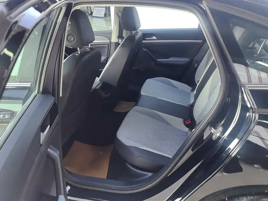 Volkswagen Lavida 2023 300TSI DSG Comfort Edition фото 11