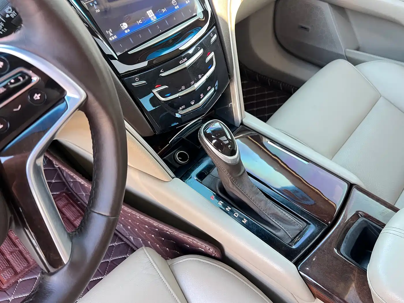 Фото 9 - Cadillac XTS
