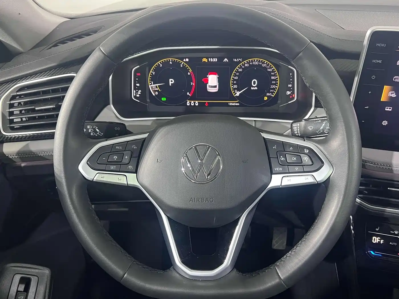 Volkswagen Tayron 2023 330TSI 2WD Luxury Plus Advanced Edition фото 6