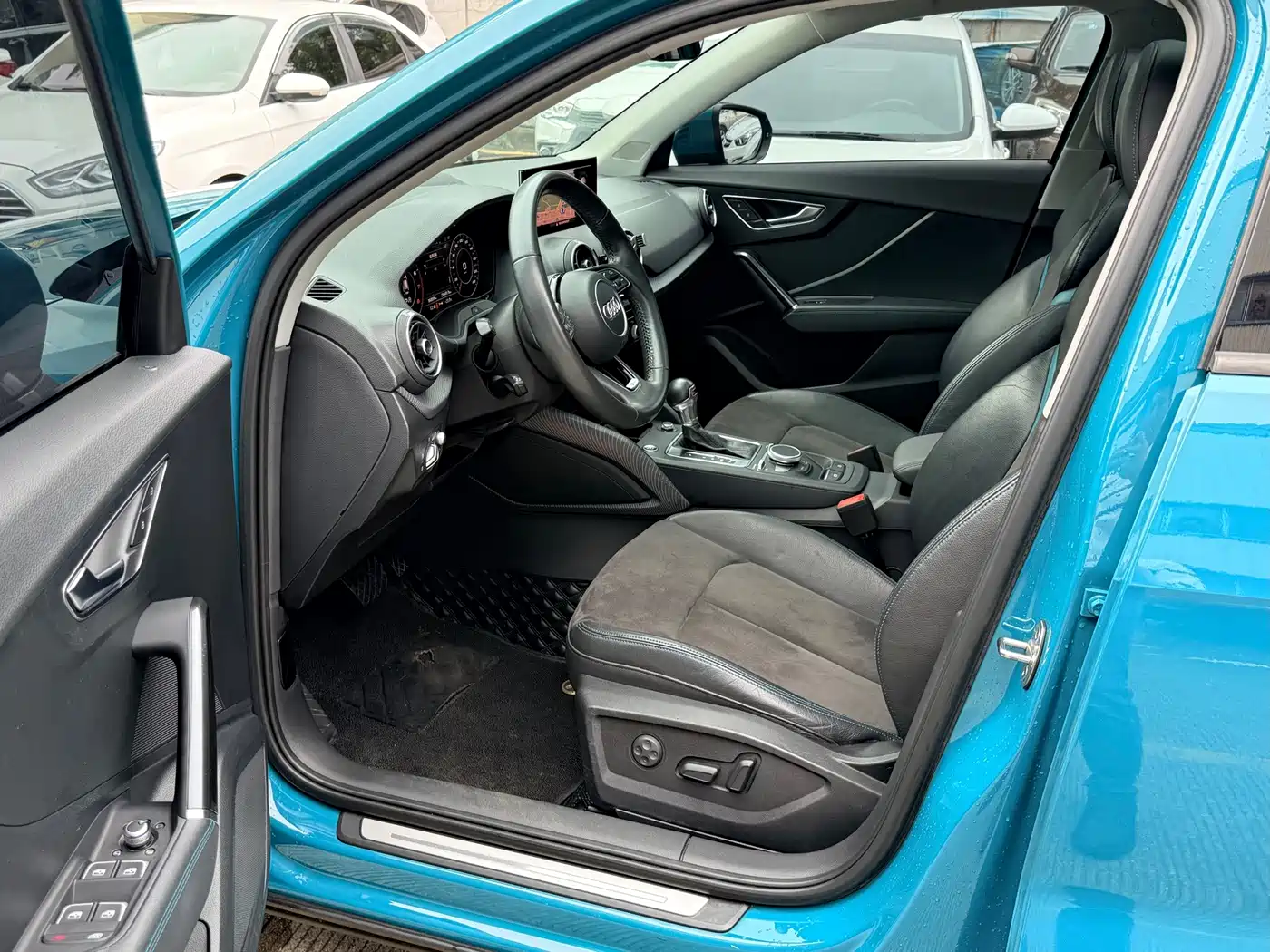 Фото 6 - Audi Q2L