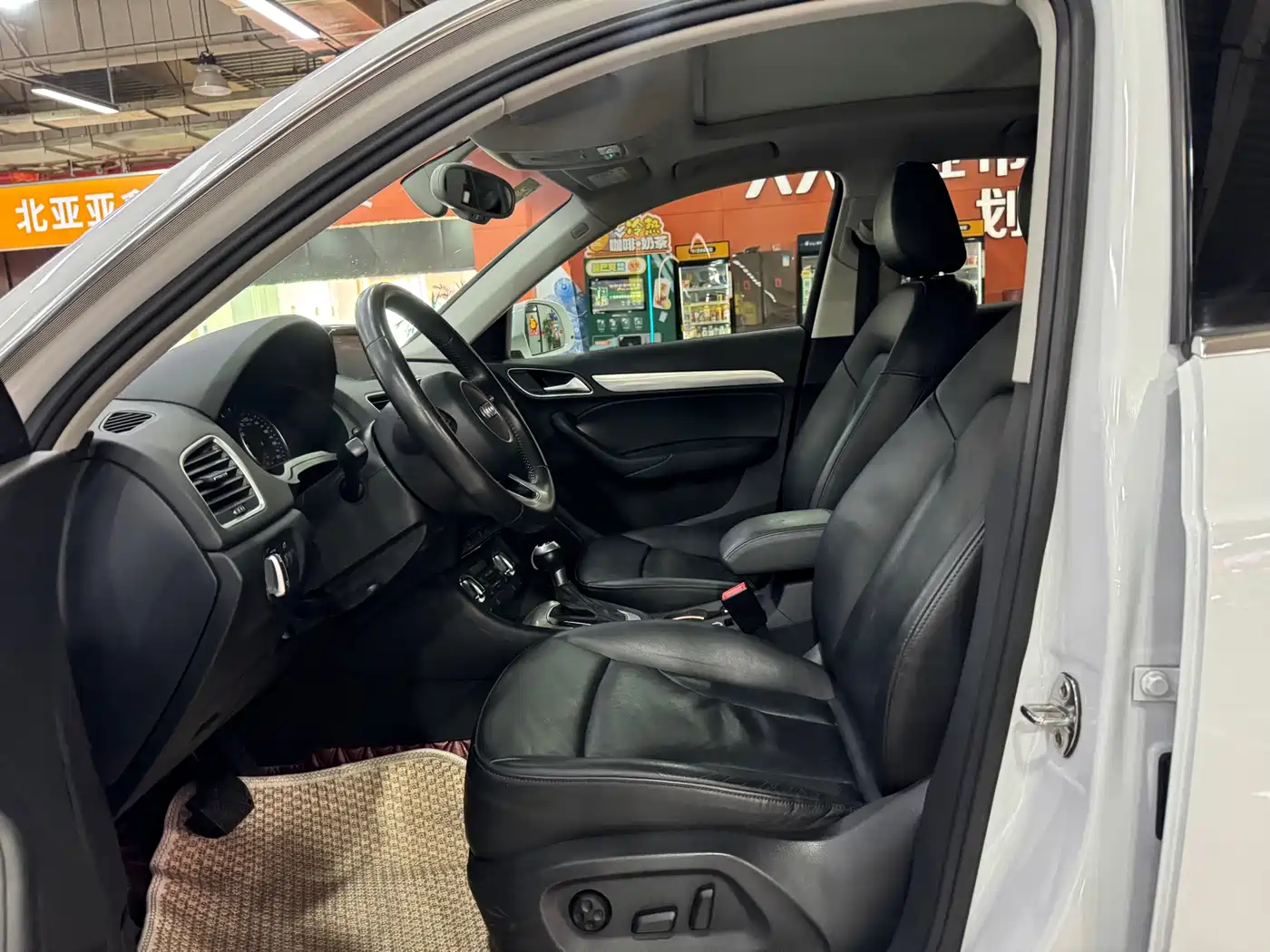 Audi Q3 2015 35 TFSI Comfort фото 7