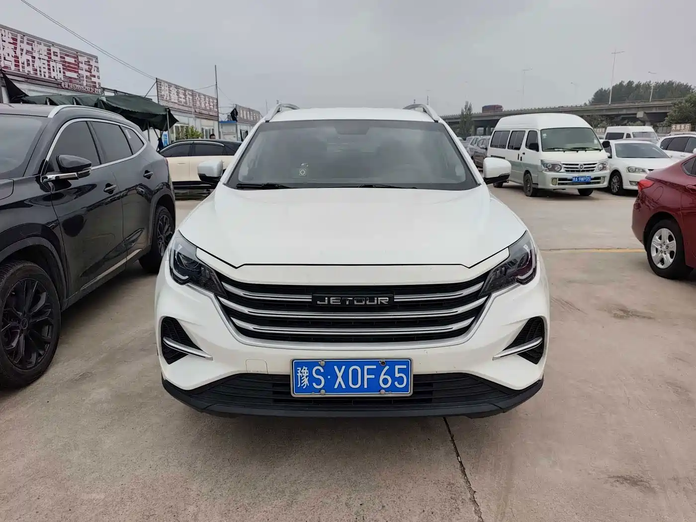 Jetour X70M 2020 2021 1.5T Manual Urban Partner 6-seater